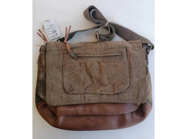 8193 ROWSAN COMPUTER BAG OMUZ ÇANTA TABA DÜZ 8193 ROWSAN COMPUTER BAG OMUZ ÇANTA TABA DÜZ