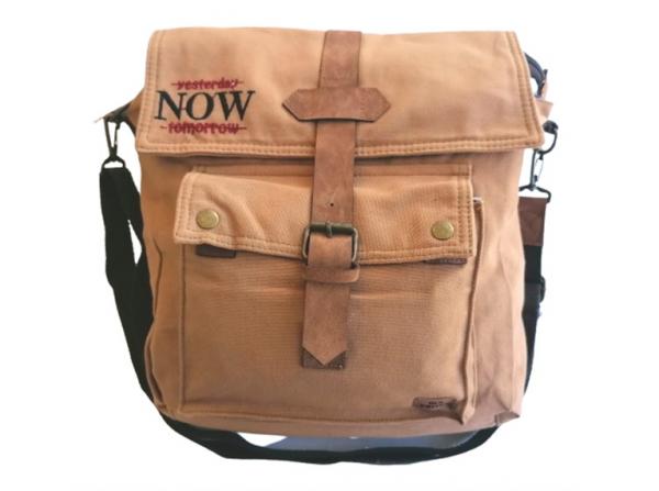 Old Cotton Cargo 7170 Branco Omuz Tablet Evrak Postacı Laptop Notebook Çantası Taba Siyah Old Cotton Cargo 7170 Branco Omuz Tablet Evrak Postacı Laptop Notebook Çantası Taba Siyah